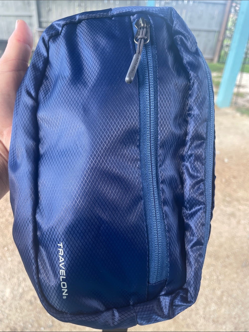 Travelon Navy Blue Men's Toiletry Kit